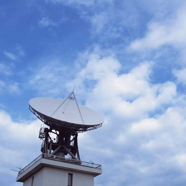 卫星电视：CCTV5 可以通过亚太5C、亚太6C、风云2E等卫星收看。